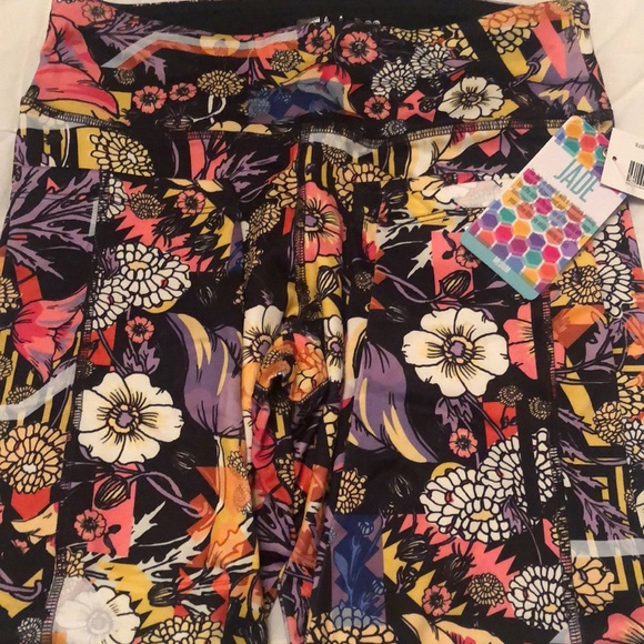LulaRoe Jade Workout Pants- Medium, New with tags.